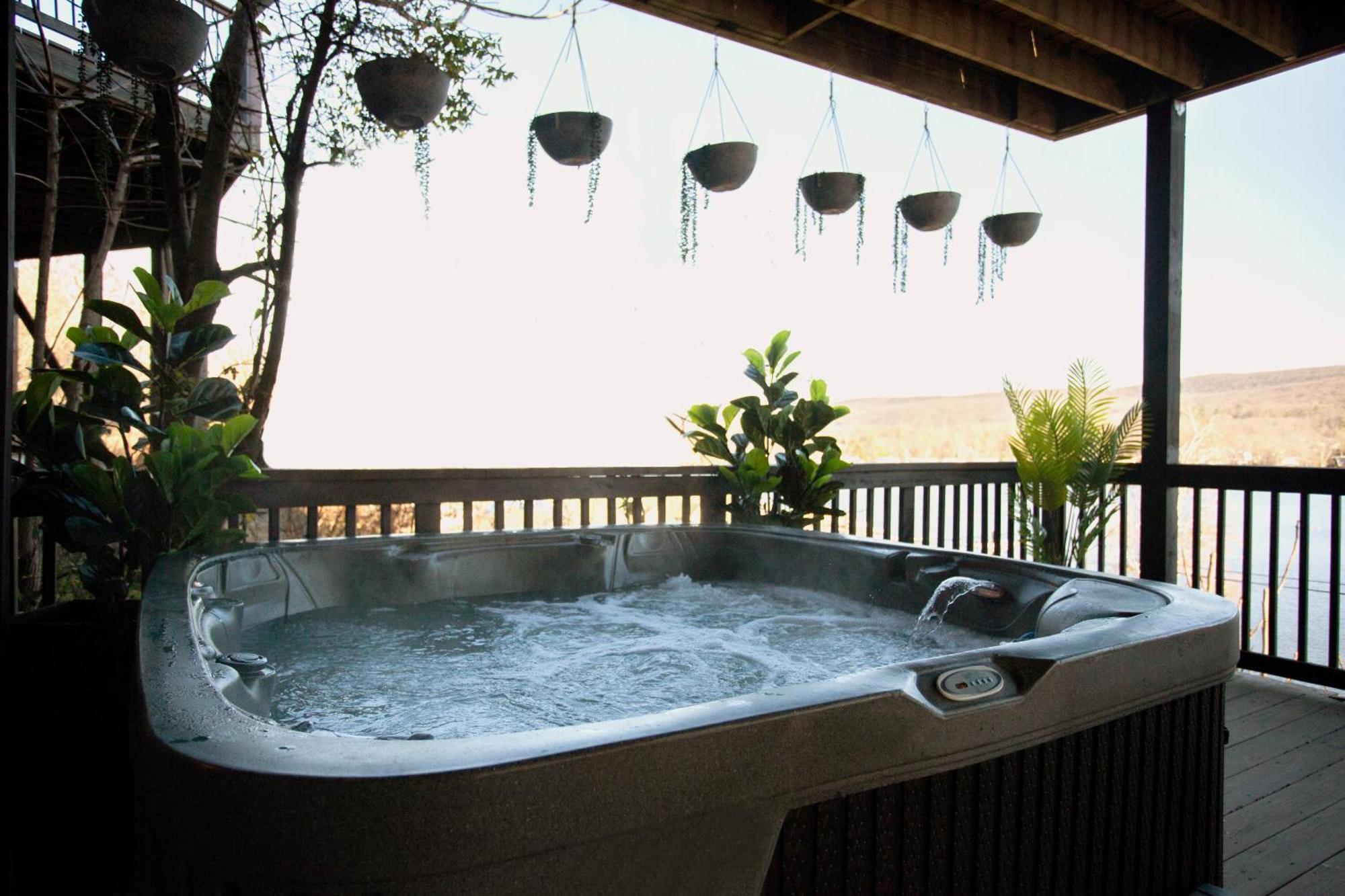 Lakeview House - Hot Tub - Firepit - Stunning Views - Spacious Deck - Cozy Living Room - Bar Greenwood Lake Eksteriør bilde